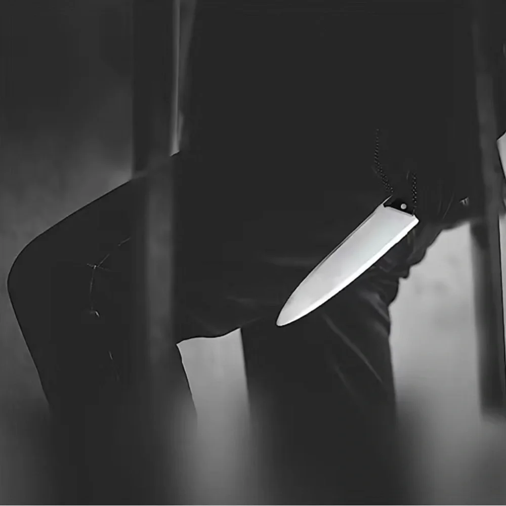 Michael Myers Set of 2 Prop Knives - Picture 3 of 4